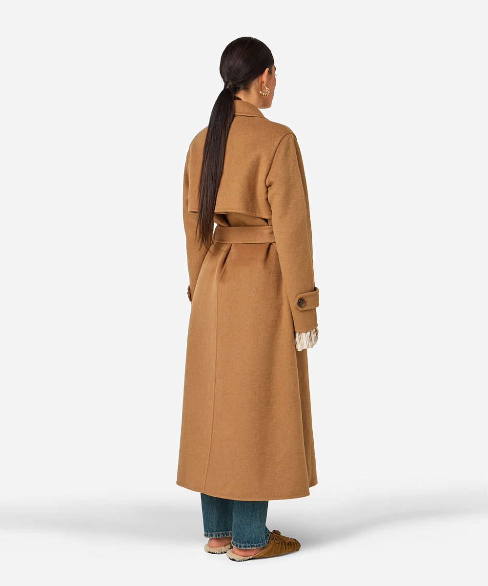 Celisa | Camel