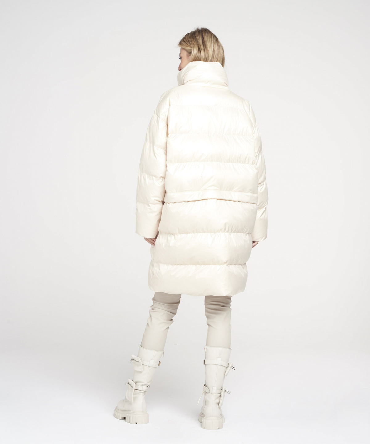 Cherry | OYSTER WHITE