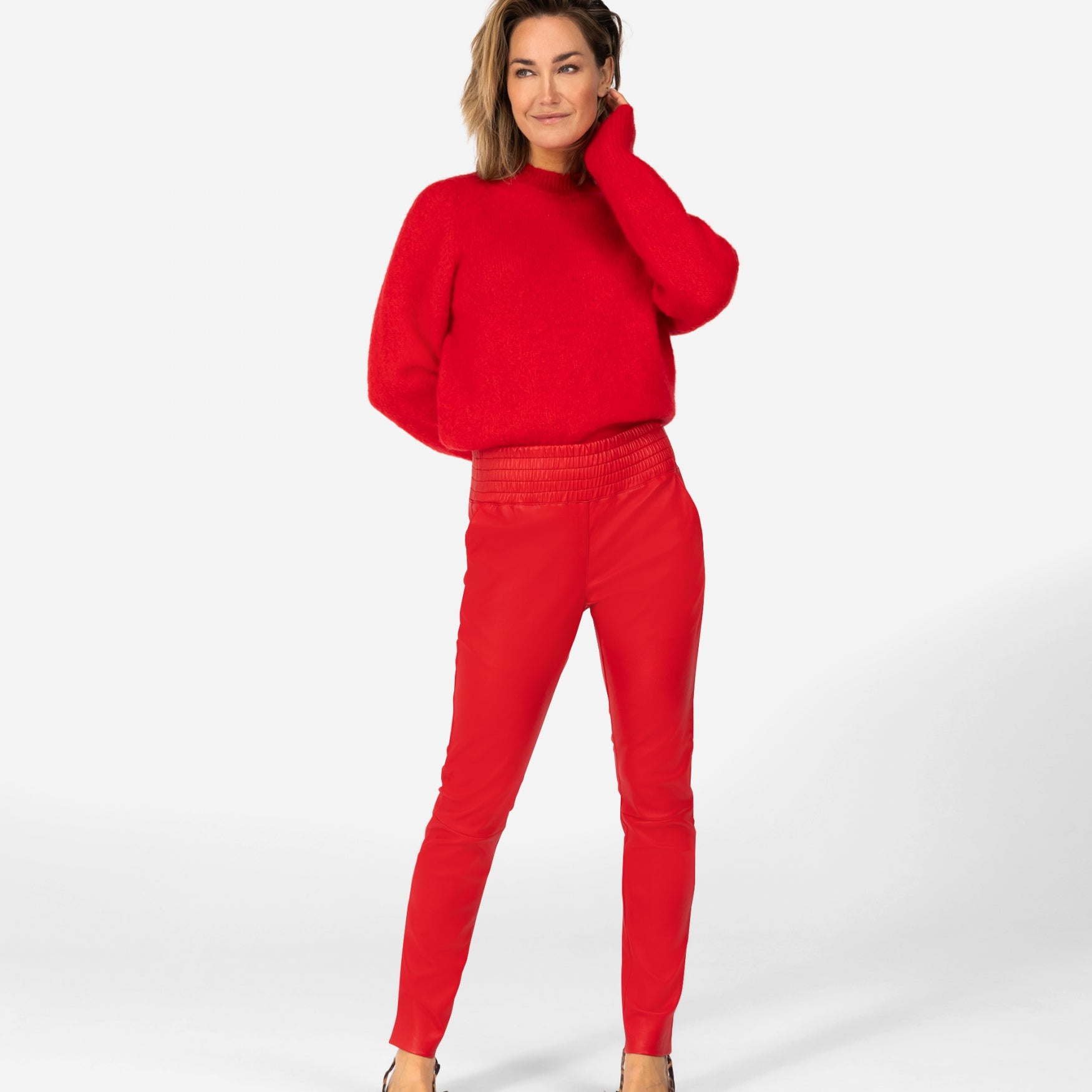 Colette | Red Bomb