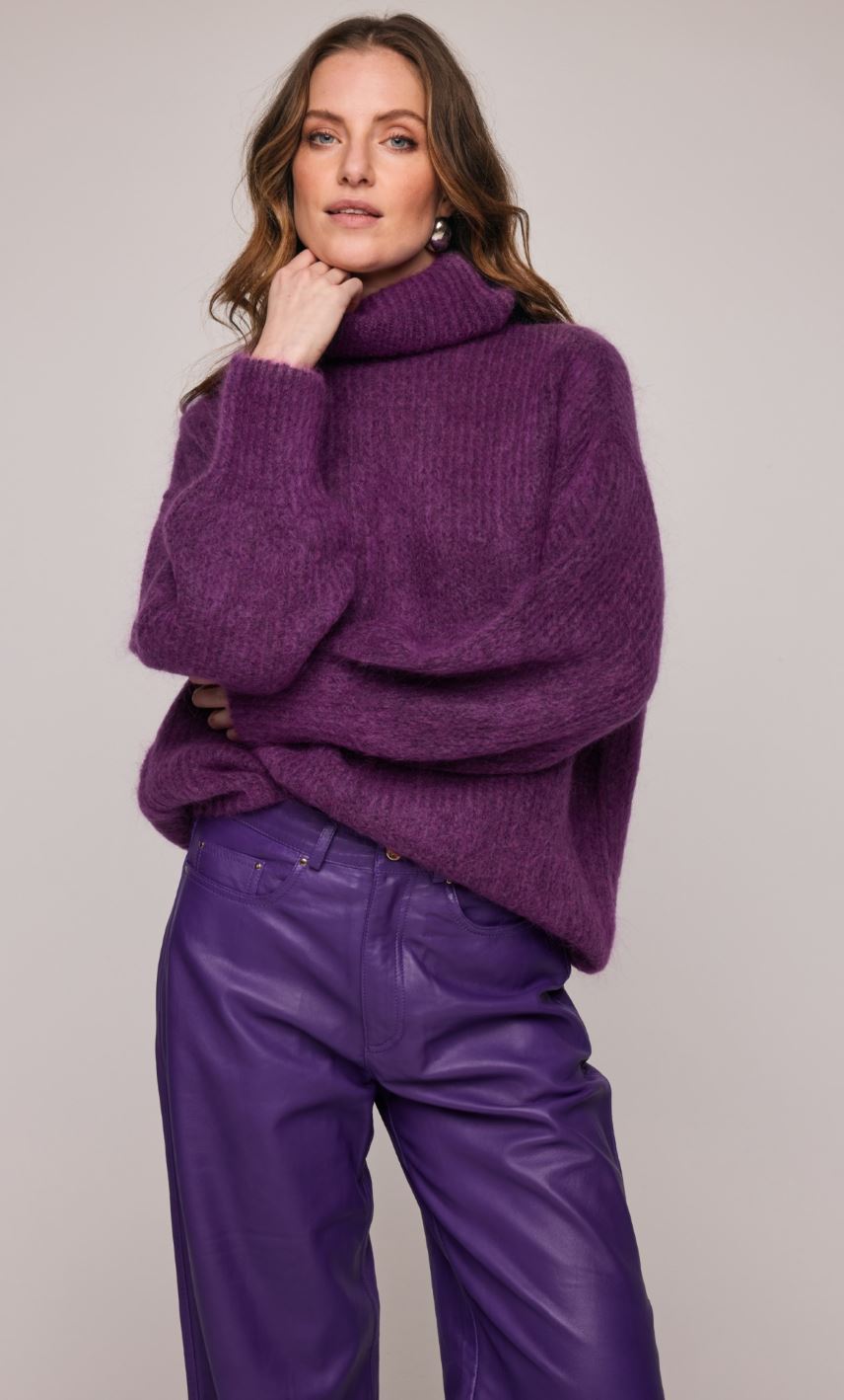 Kira | Bright Purple