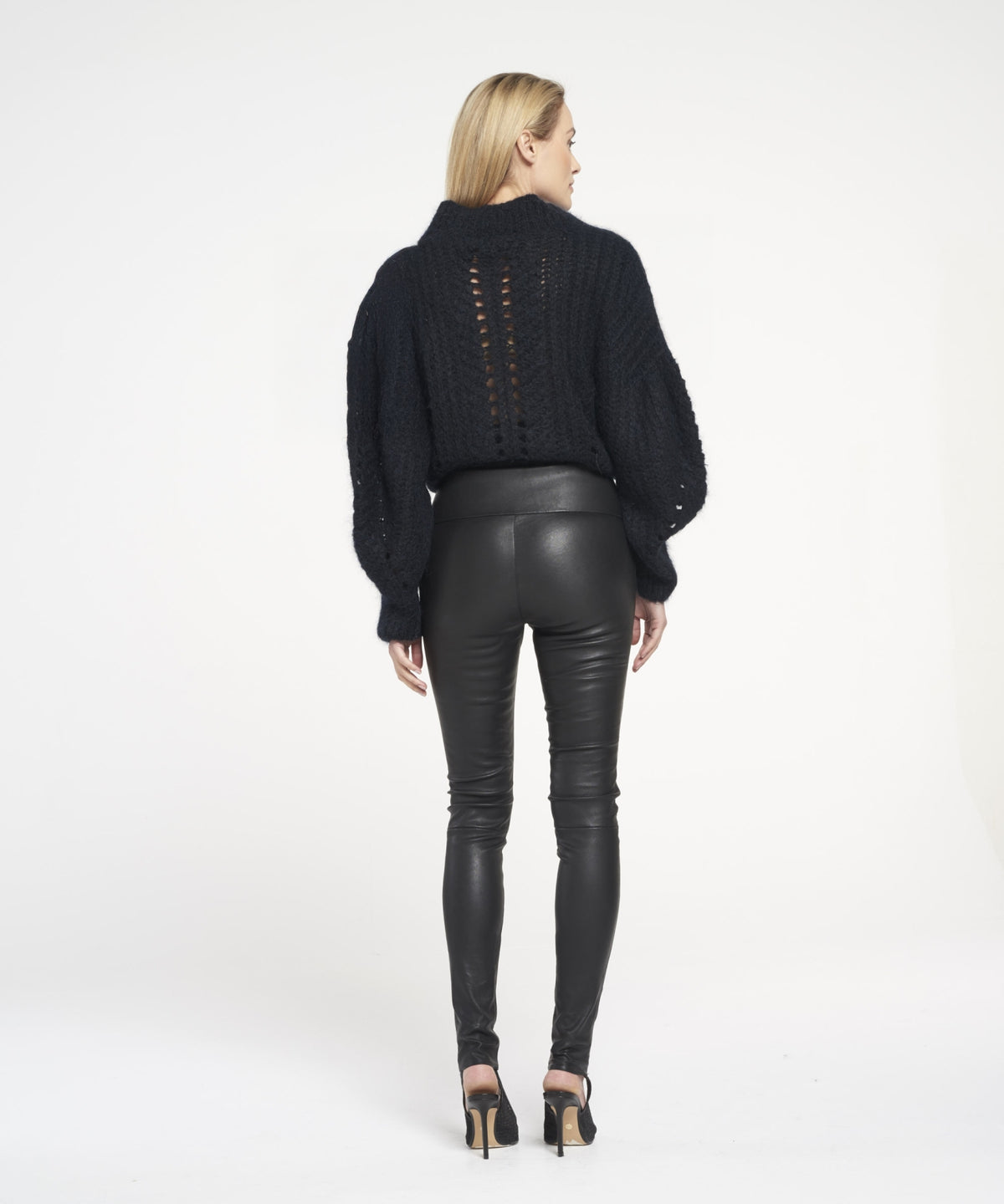 MOLLY WITH POCKETS | Black