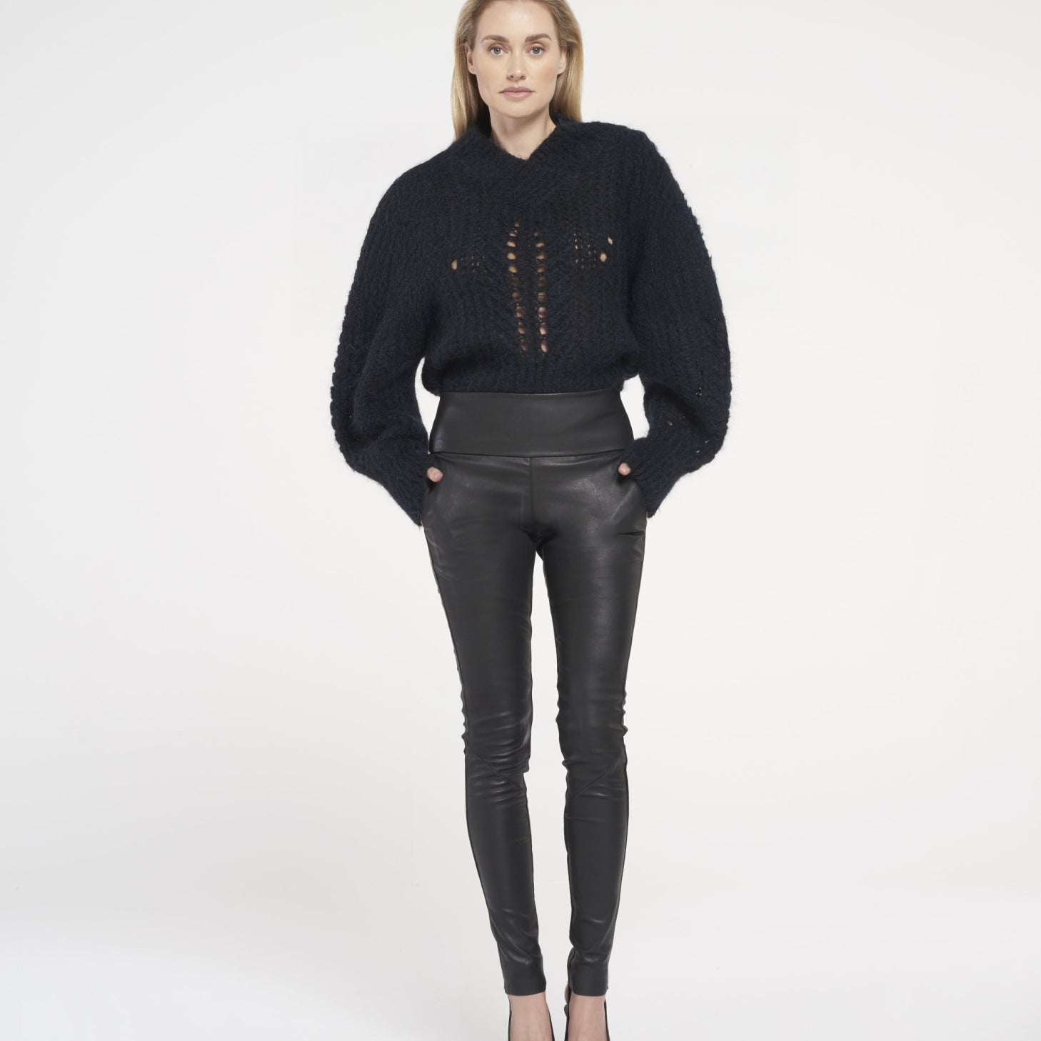 MOLLY WITH POCKETS | Black