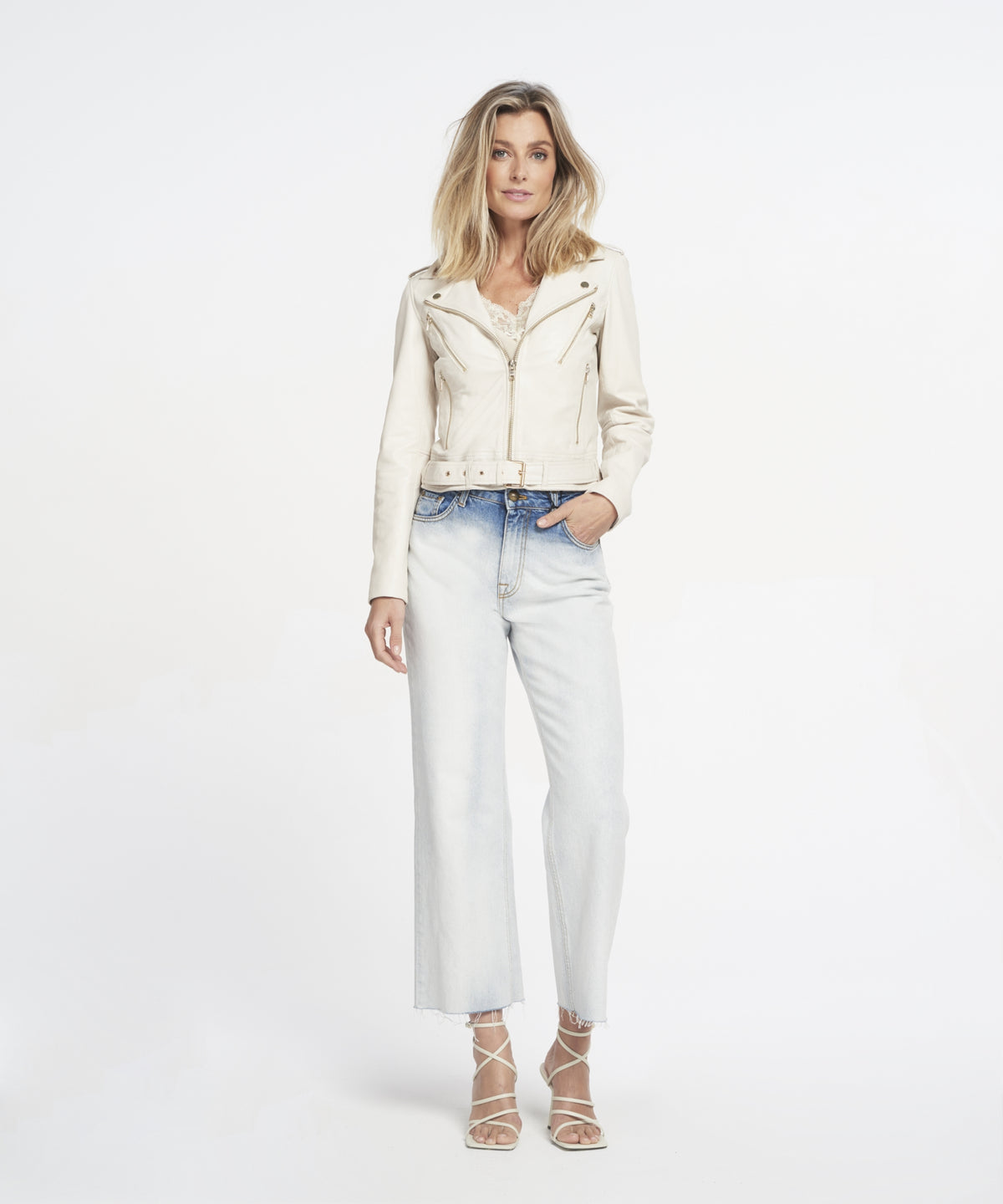 MOSS | WHITE LINEN