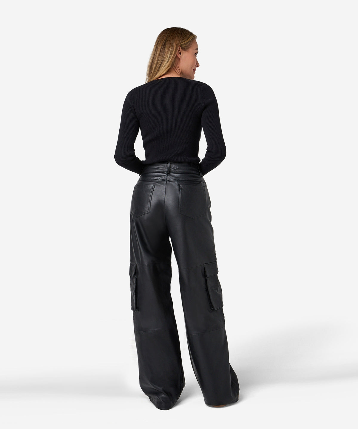 Phoeby | Black