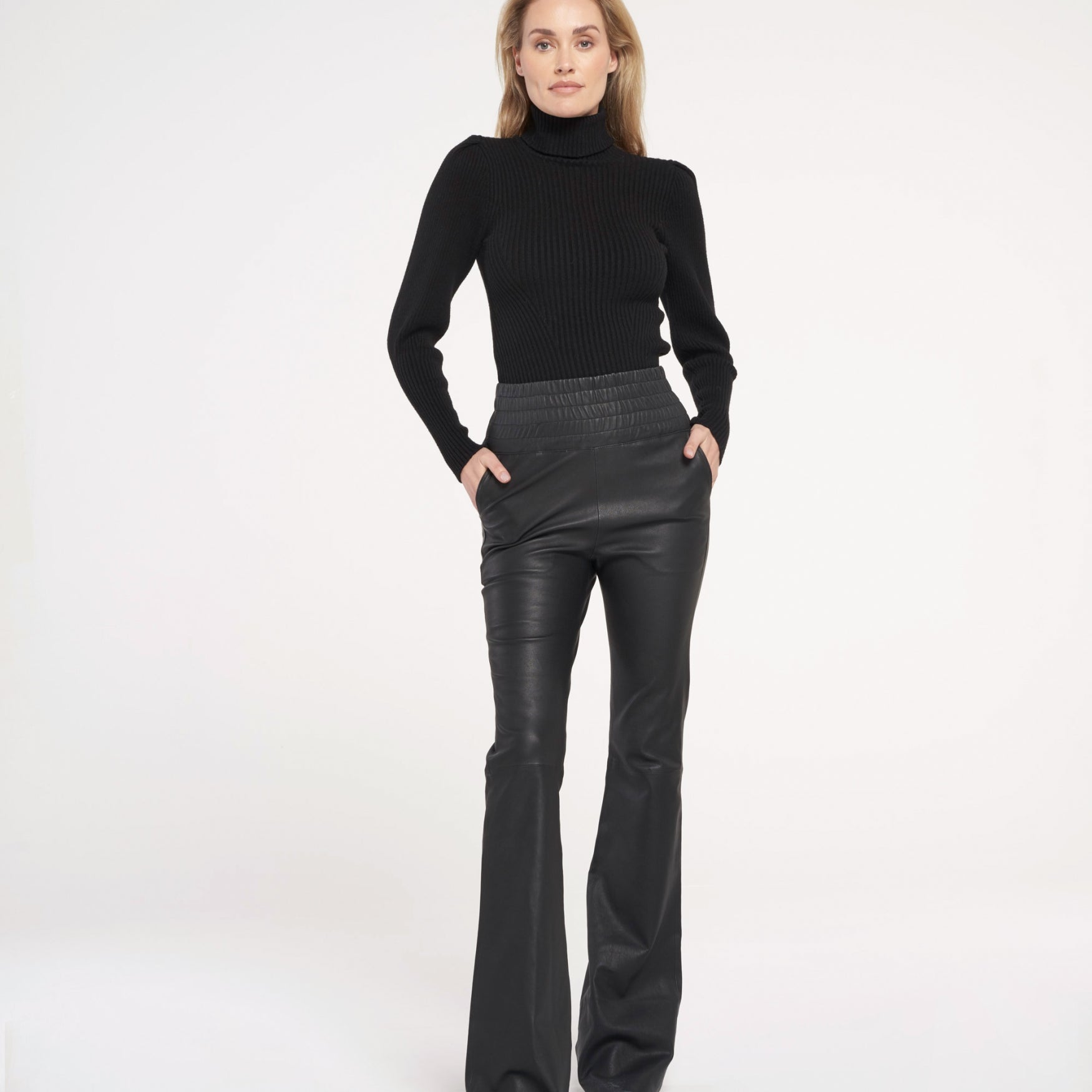 Pinnie | Black