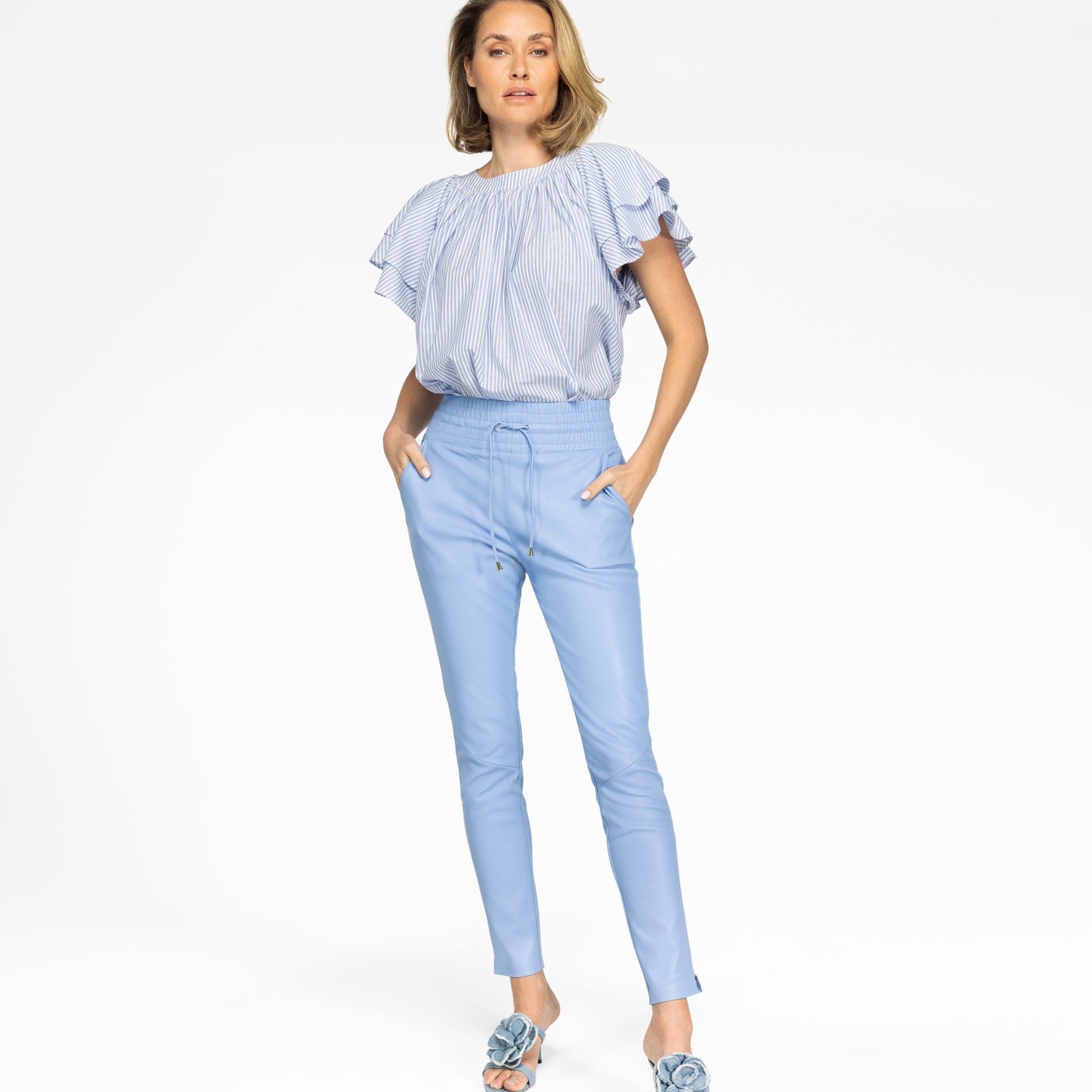 Poggy | Airy Blue