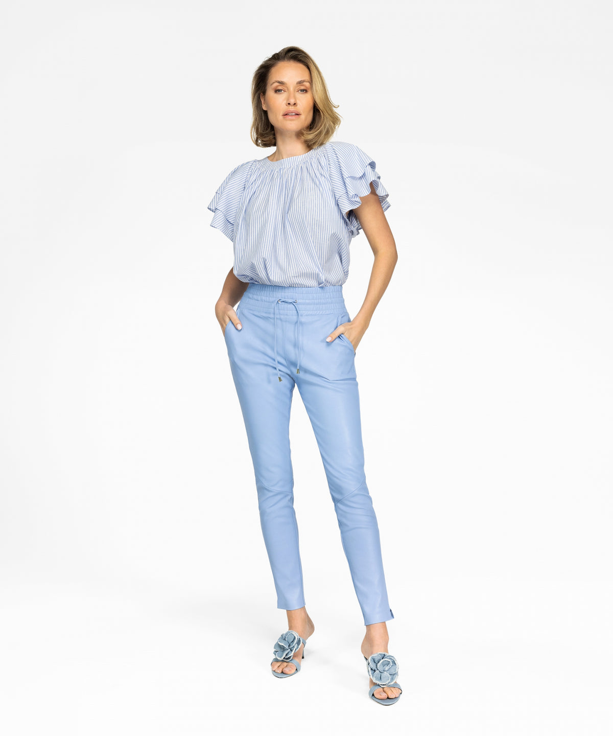 Poggy | Airy Blue