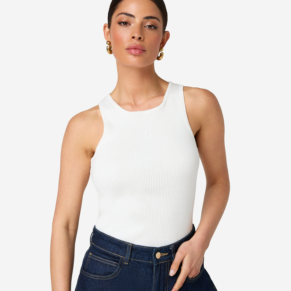 Tamora | White