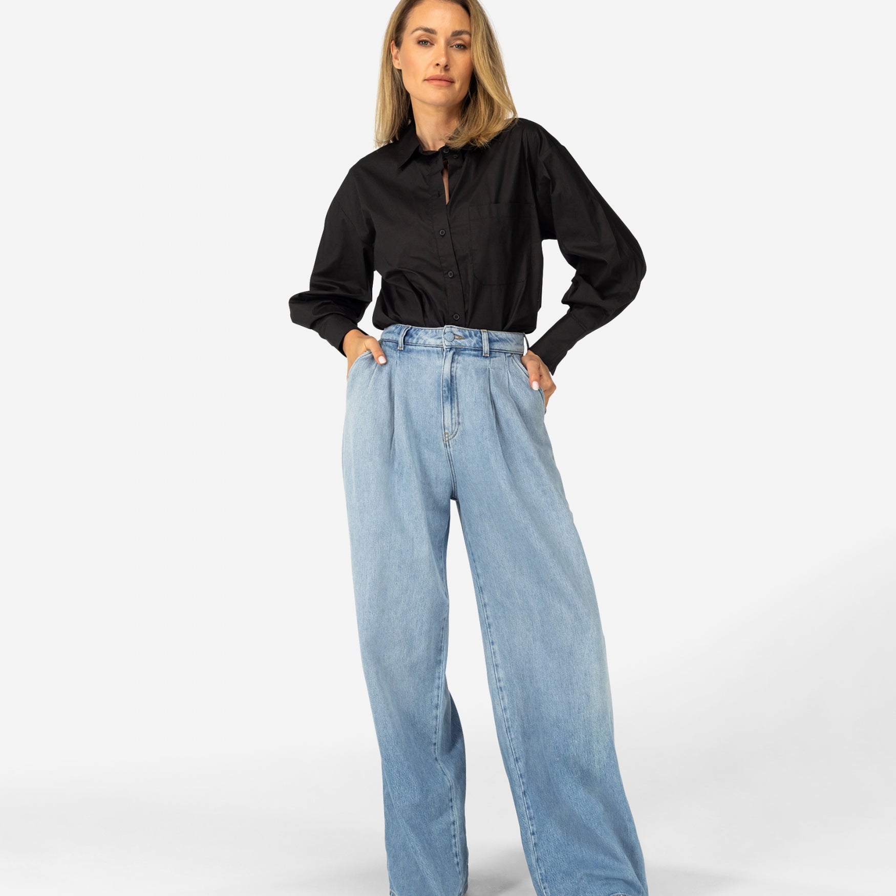 Teula | Black