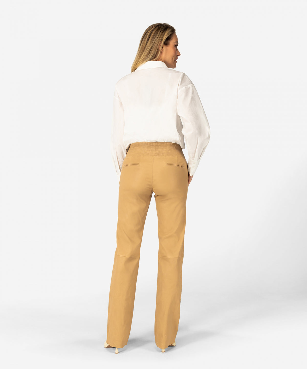 Teula | White