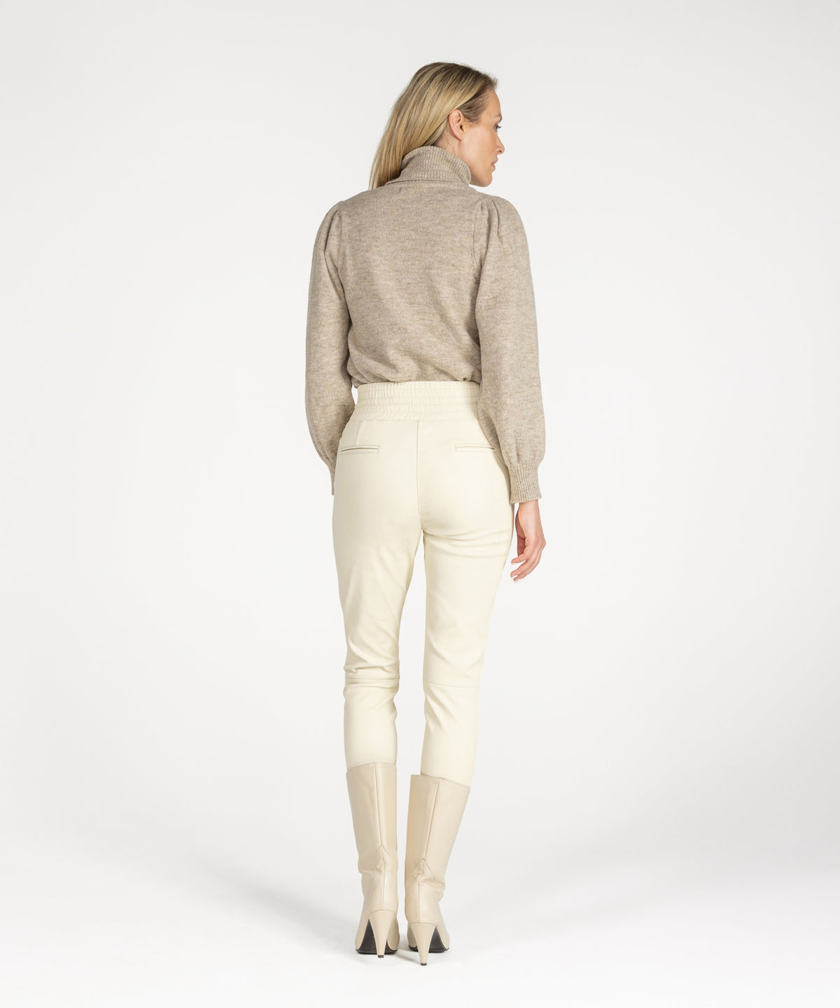 Thandi | CREAMWHIT