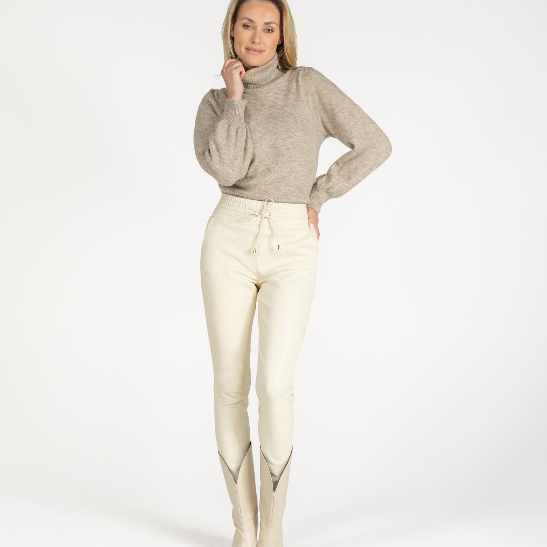 Thandi | CREAMWHIT