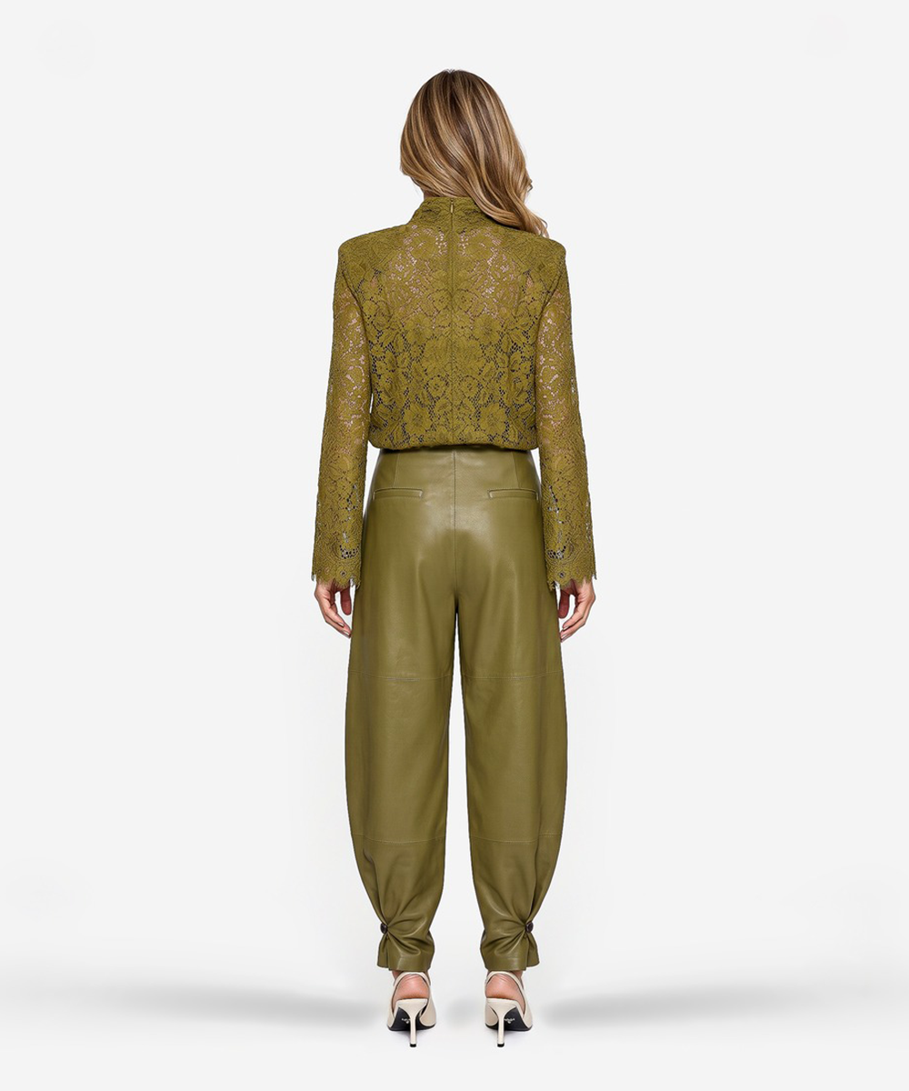Tinne Top | Golden Clay